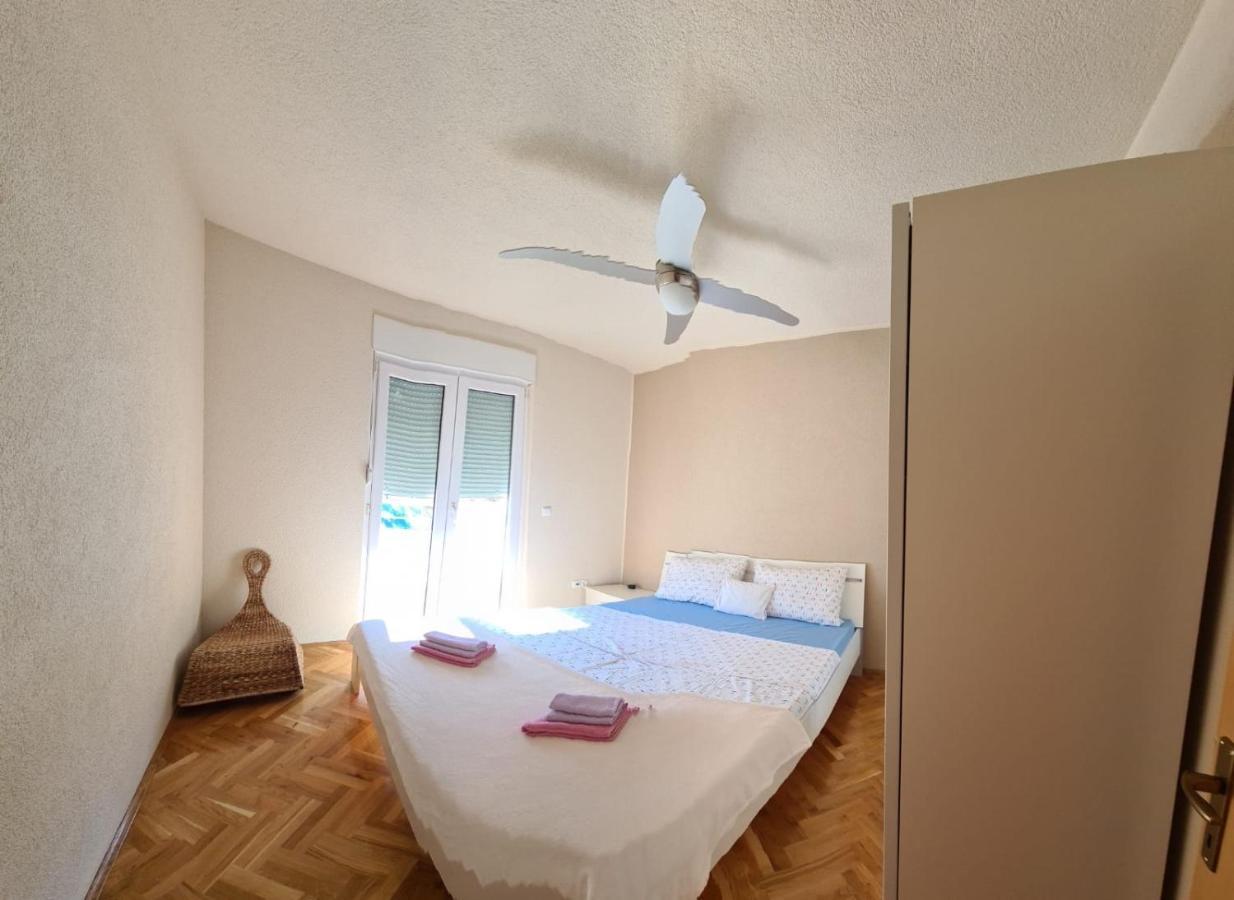 Apartments Naomi And Marsel Trogir Extérieur photo